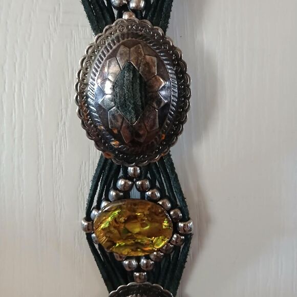 Vintage southwestern style concho belt w silver-tone conchos suede tassel straps - Picture 6 of 7